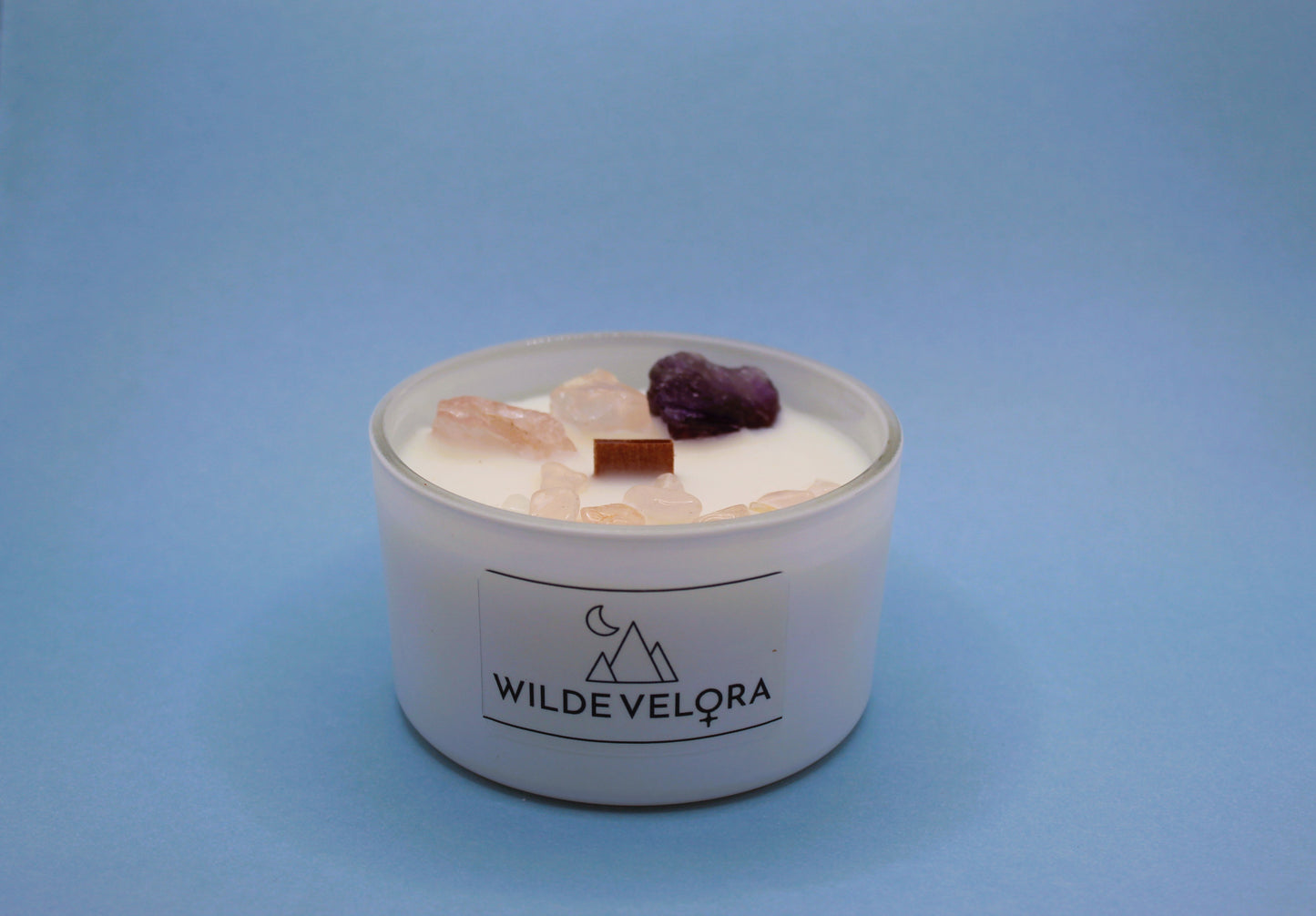 Bergamot & Jasmine Candle Infused with Amethyst & Rose Quartz