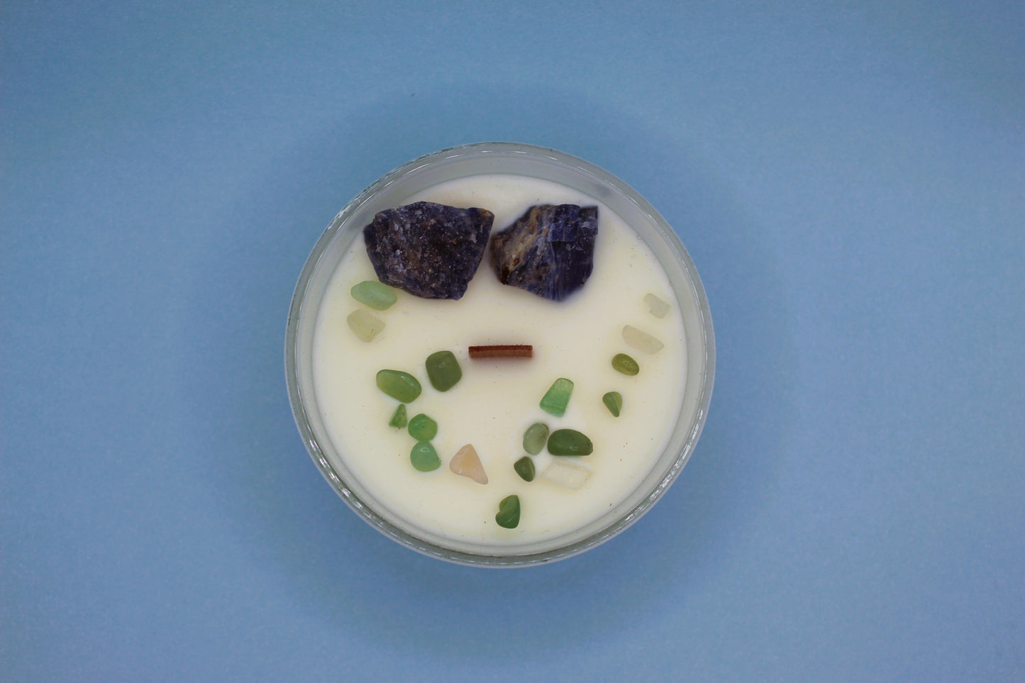 Mint & Cassis Candle Infused With Sodalite & Jade.