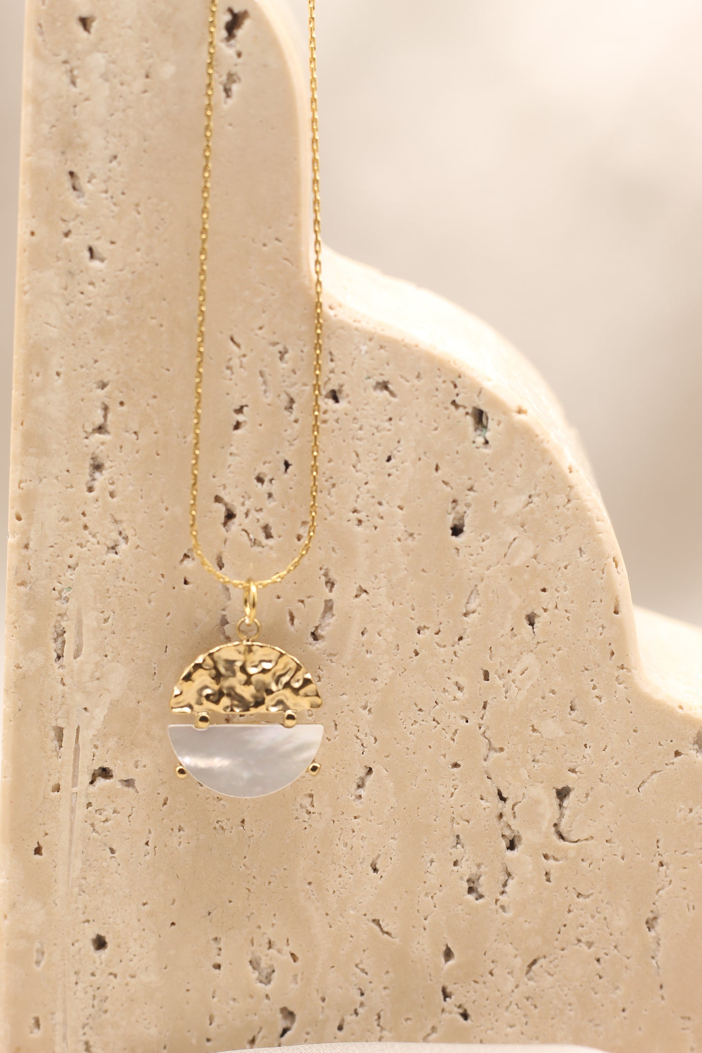 Harmonize | Mother of pearl circle pendant necklace