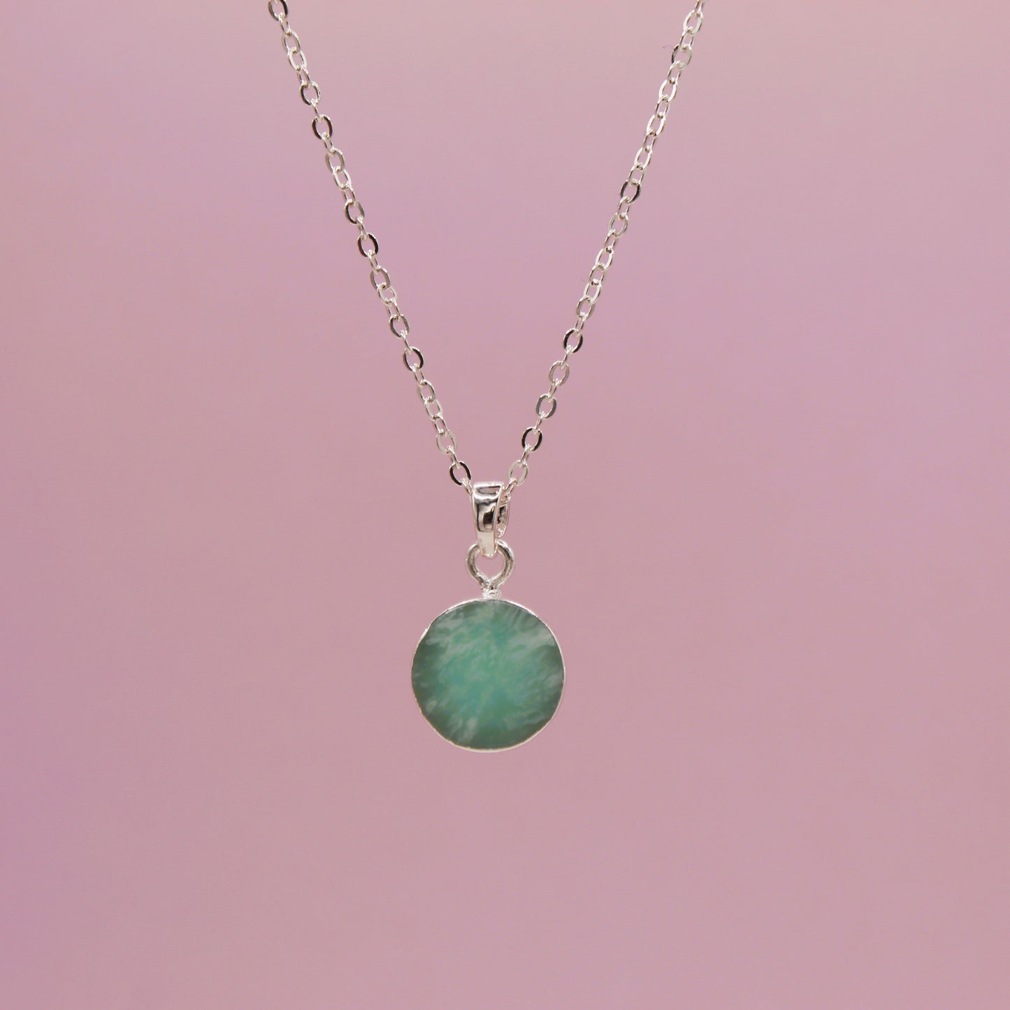 Silver green jade circle stone pendant necklace