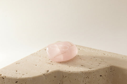 Love & emotional healing | Rose Quartz Tumblestone