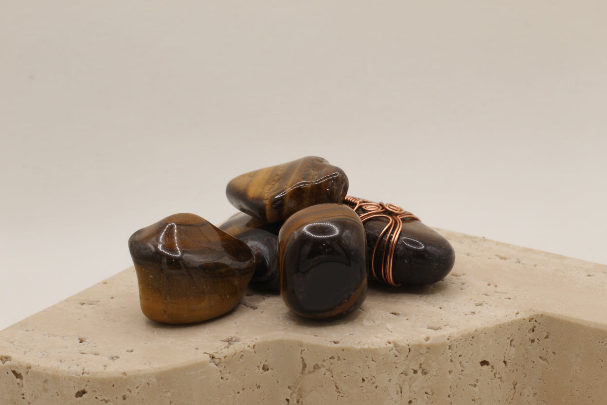 Courage & Strength | Tigers Eye Tumblestone