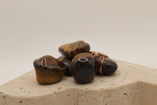 Courage & Strength | Tigers Eye Tumblestone