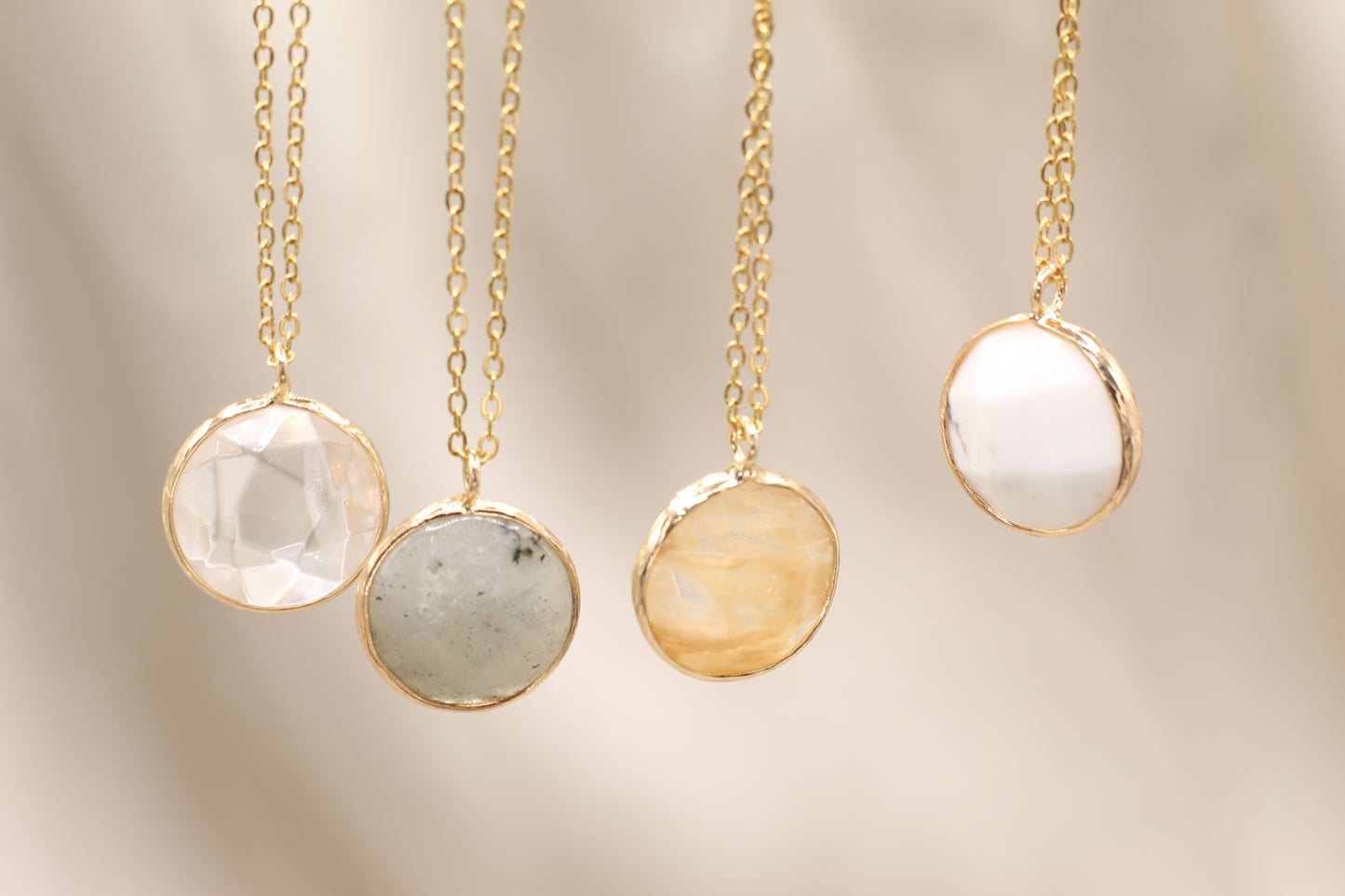 Inner wisdom & nurture | Grey Moonstone moon necklace