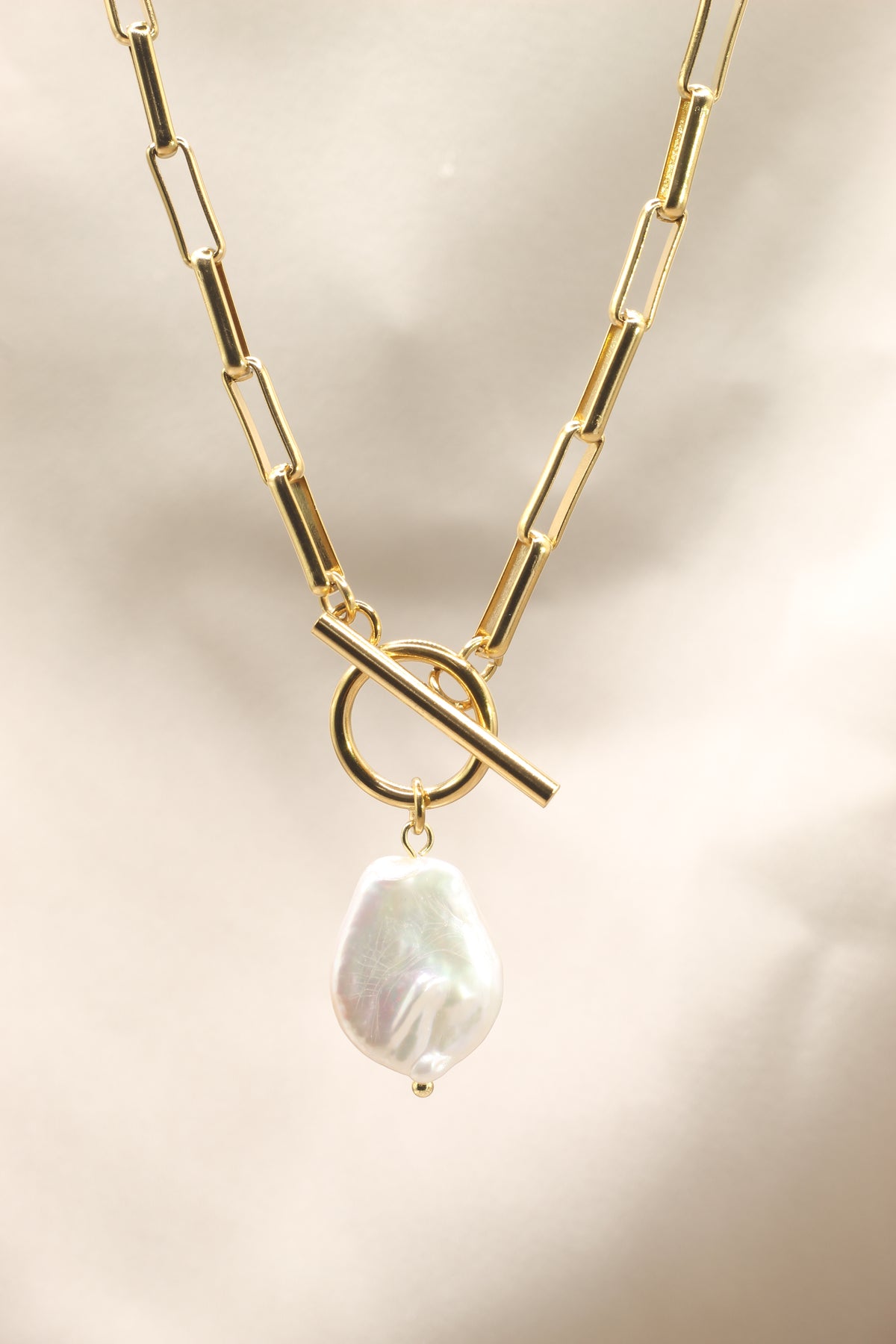 Harmonize | Mother of Pearl Tbar Necklace
