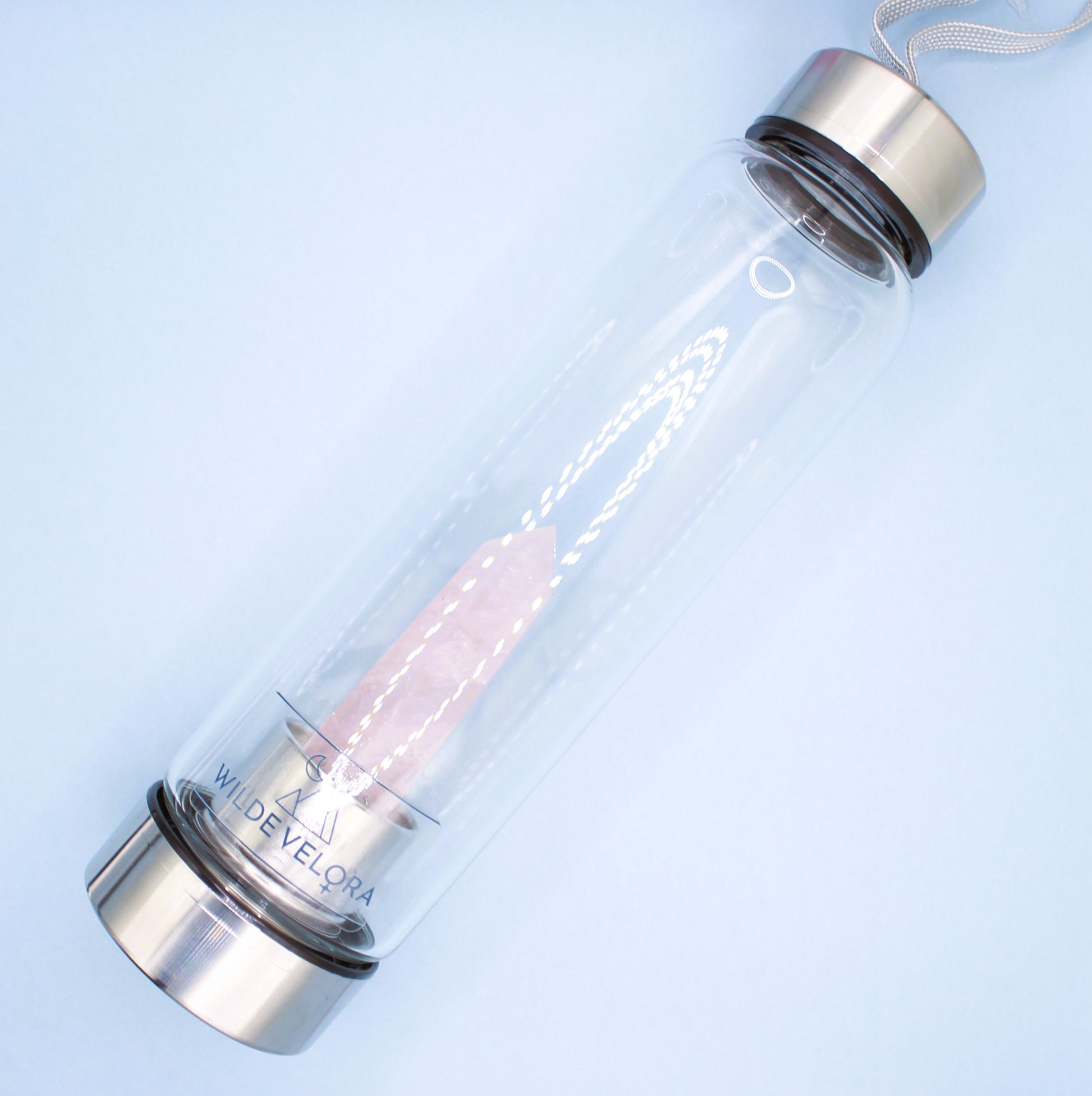 drinking bottle with rose quartz 