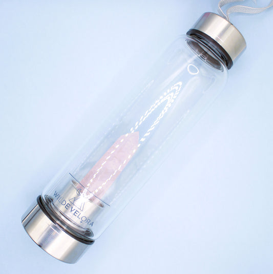 drinking bottle with rose quartz 